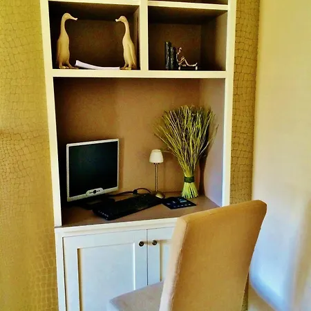 Abbey Bed & Breakfast 3*